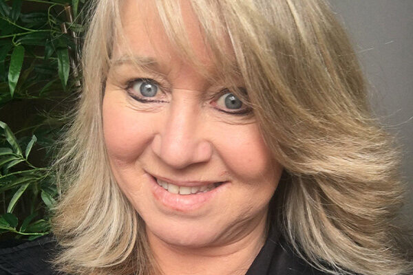 volunteer-judi-farrer Dining Hall volunteer Judi Farrer