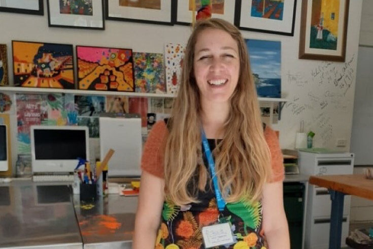 jess-art-therapist-rhpp Art therapist Jess in the art studio of our Queens Road rooming house